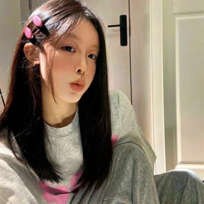 这个美术部有问题！ 海报